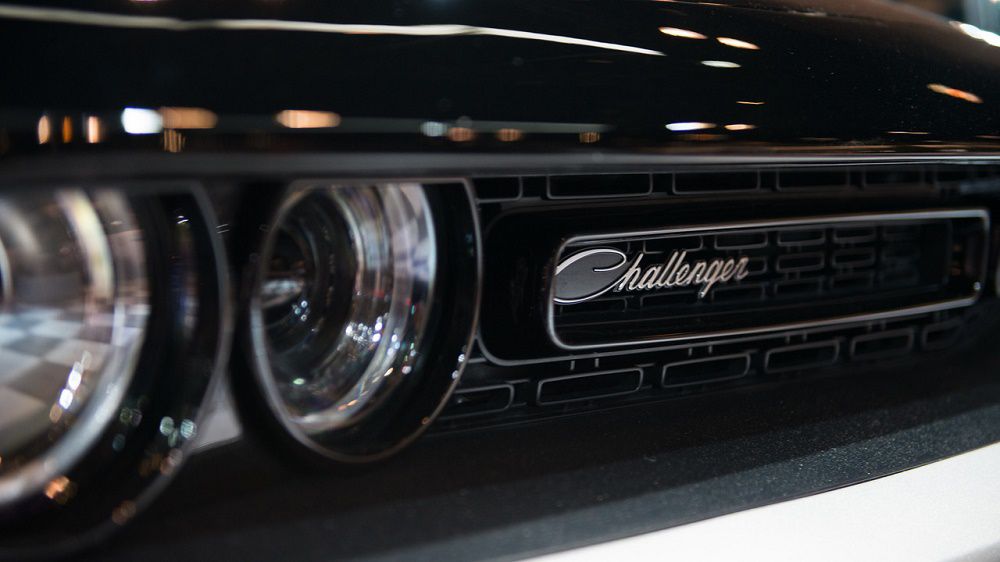 Mopar Dodge Challenger 5