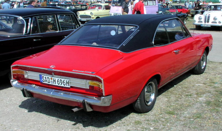 MHV_Opel_Commodore_A_Coupé_02