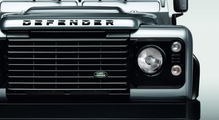 silver-land-rover-defender-xs-radiator-grille