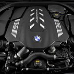 BMW serije 8 Coupé _ unutrasnjost_ motor
