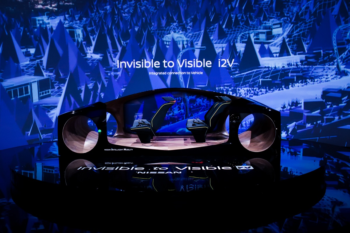 Nissan Invisible-to-Visible Technology at CES 2019