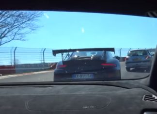 Video: Huracan Performante i 911 GT2 RS u žestokom okršaju na stazi