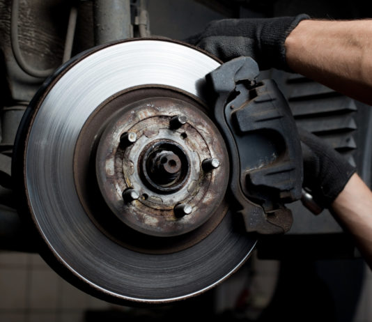 Nakon oštrog zaustavljanja obavezno dignite nogu s ko?nice!