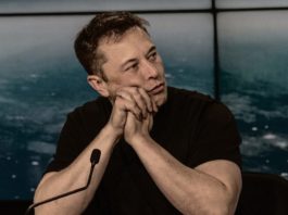 Elon Musk stavio na stand by kupovinu Twittera, a sve zbog brojnih lažnih profila kojih ima i do 20 %