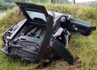 Video: Ruski majstor popravlja razvaljen Lamborghini Gallardo