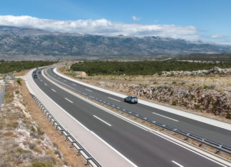 S vinjetom od 110 eura Slovenci se voze godinu dana, a mi samo jednom po A1 i A3