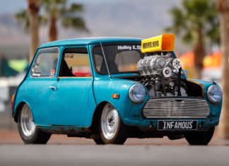 Video: U Mini ugradio motor V8 sa 600 KS