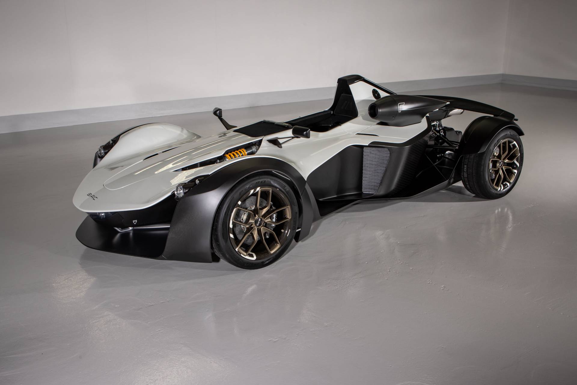 BAC Mono R