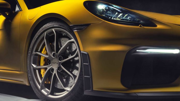 porsche-718-cayman-gt4 porsche