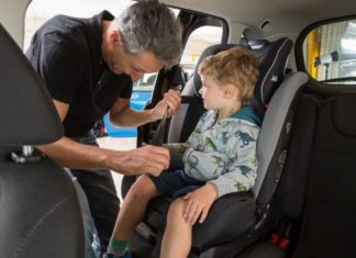 Volvo poru?uje roditeljima – ne vežete dobro djecu u autosjedalicama!