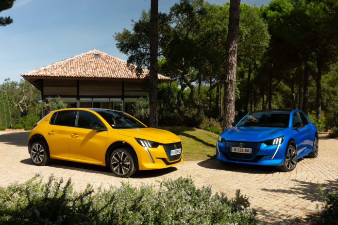 PEUGEOT_208