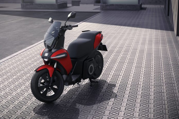 SEAT-e-Scooter-Concept-7