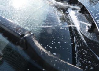 Savjet: Zimi, prije gašenja automobila, operite vjetrobransko staklo!