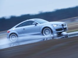 Opasni akvaplaning i gubitak kontrole nad automobilom: Što u?initi u toj situaciji?!