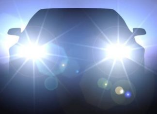 Što kaže sud: Smijete li imati uklju?ena duga svjetla kad pretje?ete drugo vozilo?