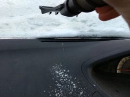 Zamrznuta stakla automobila iznutra: Zašto dolazi do toga i kako to riješiti!