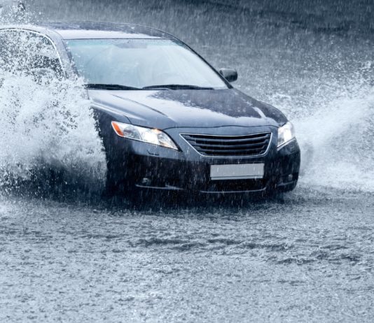 Savjeti za sigurniju vožnju po kiši