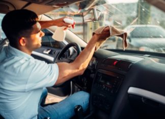 Sigurnija vožnja: Ne zaboravite povremeno o?istiti vjetrobransko staklo iznutra!