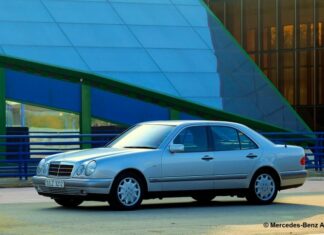 25. Ro?endan: Mercedes-Benz E-klase