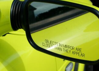 Retrovizori na automobilima – od prošlih vremena do danas