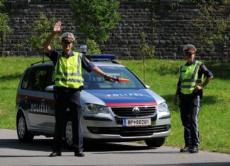 Ako u Austriji bezrazložno zovete policiju na uvi?aj nesre?e to ?ete i platiti!