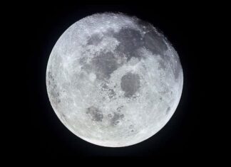 NASA želi Mjese?eve resurse, planira angažirati kompanije