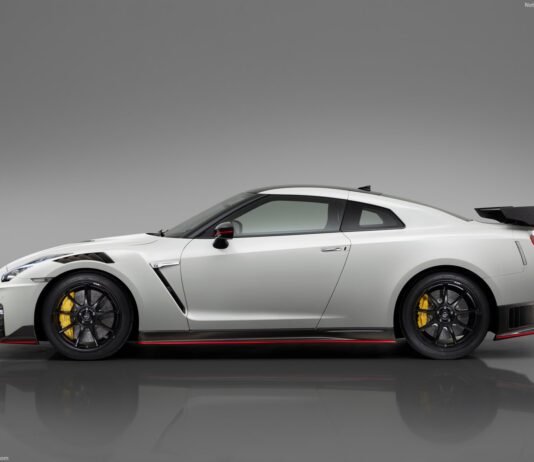 Nissan GT-R: Godzilla