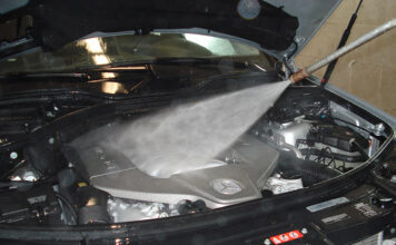 Zašto je bolje kupiti rabljeni automobil na kojem nije opran motor?