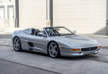 Ovaj Ferrari F355 Spider je unikatan
