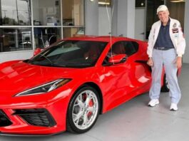 Za 90. ro?endan si je kupio Chevrolet Corvette C8