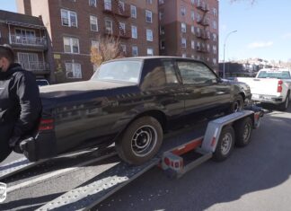 Video: Ovaj automobil je opran prvi put nakon ?ak 34 godine