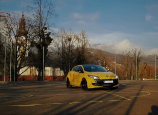 Renault Mégane RS: Francuska veza putničkog i trkaćeg