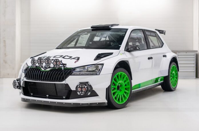 2021-Skoda-Fabia-Rally2-Evo-Edition-120-1