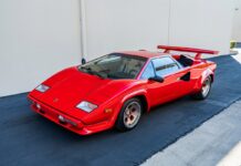 Enzo Ferrari vs. Ferruccio Lamborghini