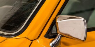 Priča o detalju: retrovizori na vratima