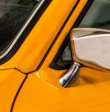 Priča o detalju: retrovizori na vratima