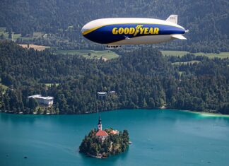 Zra?ni div Goodyear Blimp osvojio srca putnika