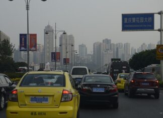 Prodaja automobila u Kini porasla prvi puta od 2017.