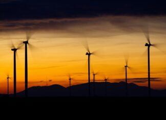 Ina ?e postaviti sun?ane elektrane Virje i Sisak, a gradit ?e ih Kon?ar