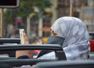 Nakon auta žene ?e u Saudijskoj Arabiji voziti i vlakove – ?ak 28.000 Saudijki želi biti strojovo?om