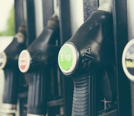 Punjenje goriva do vrha može biti opasno i štetno