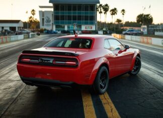 VIDEO: Dodge Demon vs. Mustang: Tko ima najja?e miši?e ili kad se ameri?ki miši?avci bore