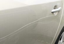 Mogu li se oštećenja na laku automobila popraviti s lakom za nokte i pastom za zube?