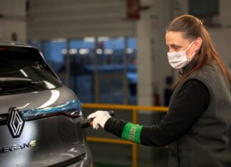 Uskršnji praznici u Renaultu i VW-u: loše vijesti umjesto dobrih. Nedostatak poluvodi?a i rat u Ukrajini optere?uju autoindustriju