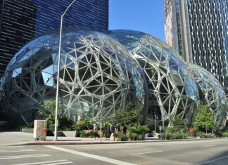 Ulaganje u proizvo?a?a elektri?nih automobila gurnulo Amazon u gubitak