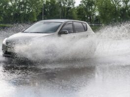Prolazak automobilom kroz vodu duboku ve? 10 cm može prouzro?iti skupe kvarove