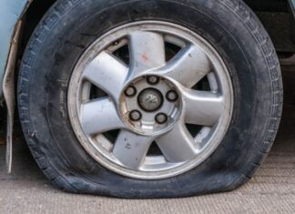 HAK-ov stru?njak: Naj?eš?i kvarovi na ljetnim putovanjima – Puknu?e gume!