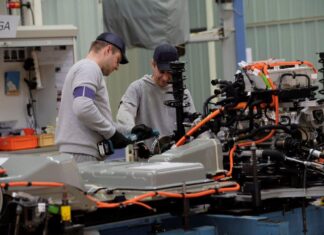 Iza kulisa proizvodnje Peugeot elektrificiranih modela