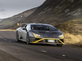 12 benzinskih, samo takvih cilindara, uz malo struje pa je na papiru i hibrid! Lamborghinijev sportski automobil budu?e generacije da nije modne pomame bio bi klasi?an benzinac, i ovako je!