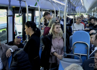 Besplatni grupni javni prijevoz od ku?e do posla i to za sve koji rade u Ljubljani. Zagreb, osvrni se malo, nije tako daleko, a dobro je!